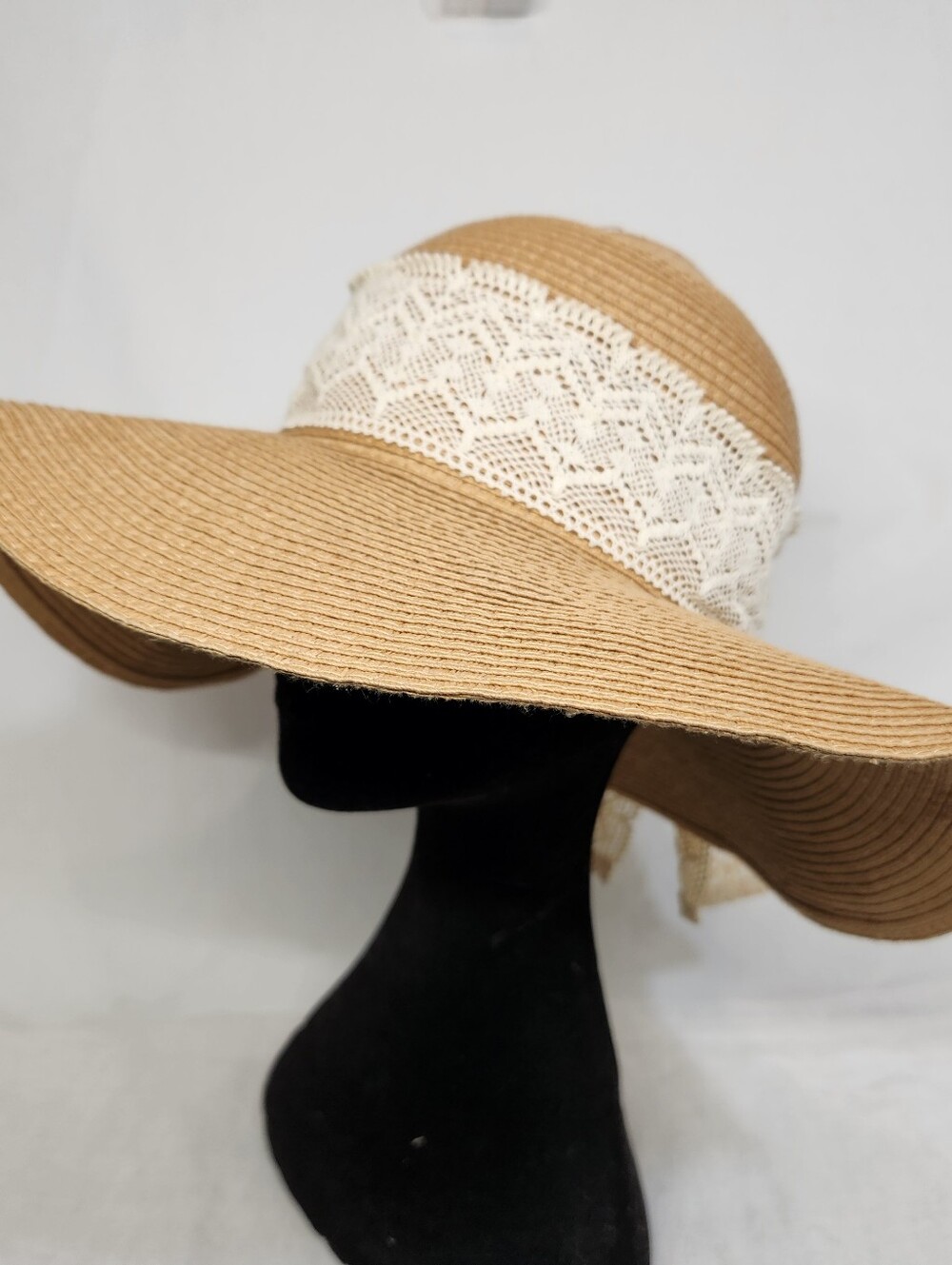 Target Womens OS Tan Straw Wide Brim Sun Protection Hat Lace Ribbon